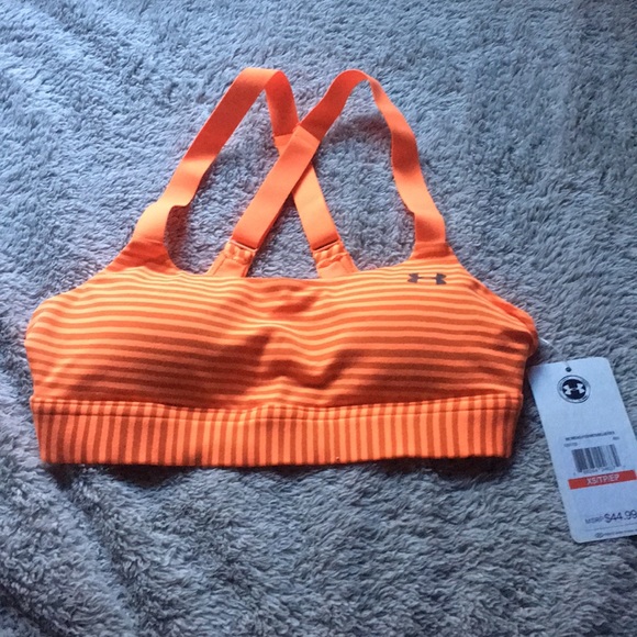 Under Armour Heat Gear Padded Sports Bras !! - Picture 2 of 6